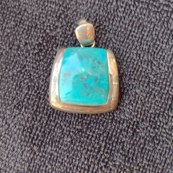 Assortment of Turquoise Jewelry - Picture 2 of 7